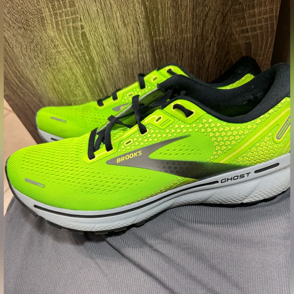 Brooks Ghost 14 and Green Gecko/Blue/Black Athletic Shoes